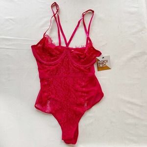 [French Twist] NWT red lace strappy bodysuit lingerie womens large